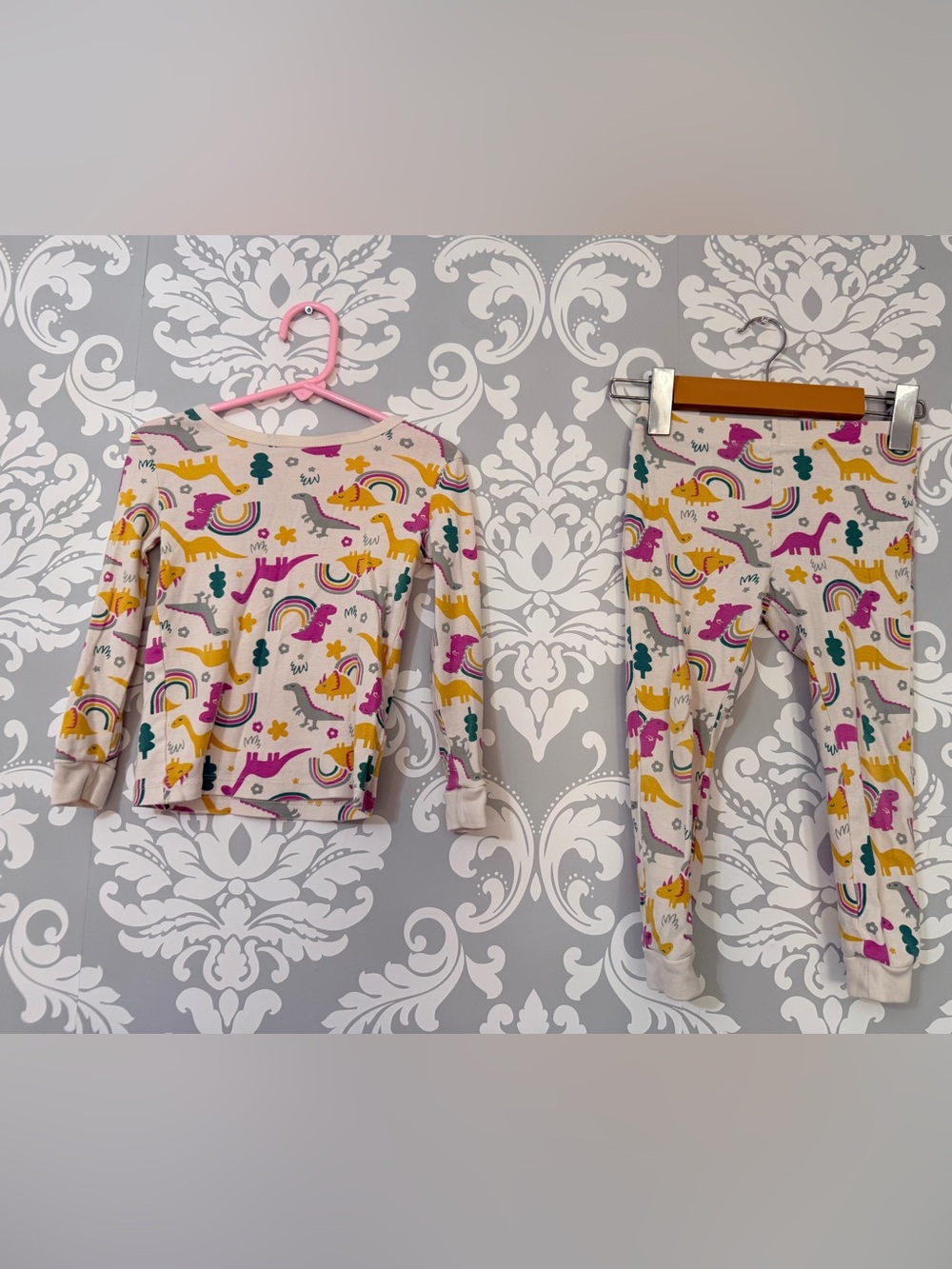 💫10/$25 • Joe Fresh Cotton 2 Piece Rainbow Dinosaur Pajama Set